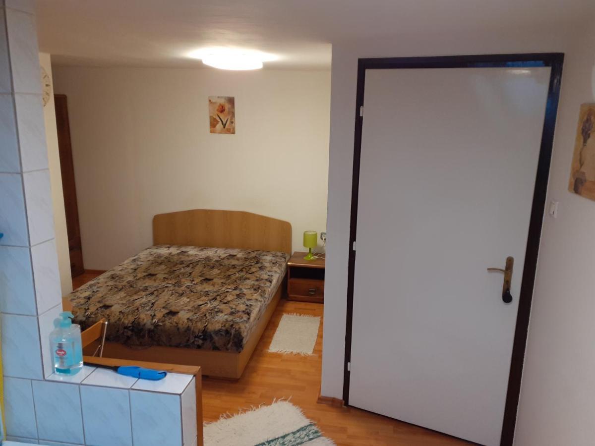 Patri Apartmanhaz Keszthely Exterior photo